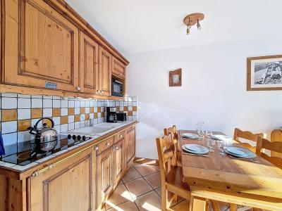 Location au ski Appartement 3 pièces 6 personnes (E8) - Hameau des Airelles - Les Menuires - Cuisine