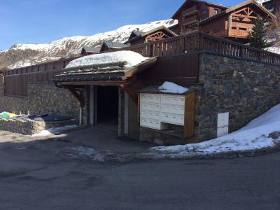 Rent in ski resort 4 room apartment 6 people (A7) - Hameau des Marmottes - Les Menuires