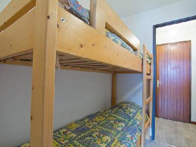 Rent in ski resort 2 room apartment 4 people (1) - L'Argousier - Les Menuires - Bunk beds