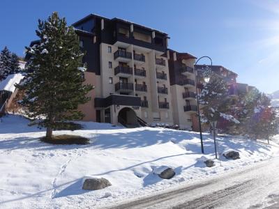 Rent in ski resort L'Astragale - Les Menuires - Winter outside