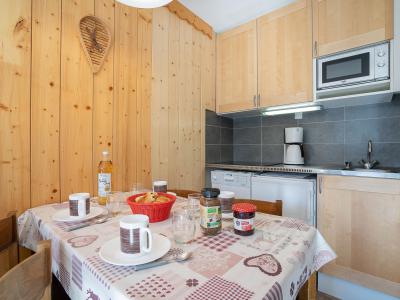 Rent in ski resort 2 room apartment 4 people (8) - La Boédette - Les Menuires - Apartment