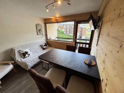 Rent in ski resort 2 room apartment cabin 4 people (A1327) - La Résidence Asters - Les Menuires - Living room