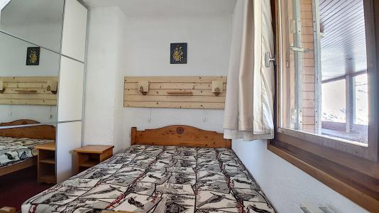 Skiverleih 2 Zimmer Maisonettewohnung für 4 Personen (807) - La Résidence Boëdette - Les Menuires - Schlafzimmer