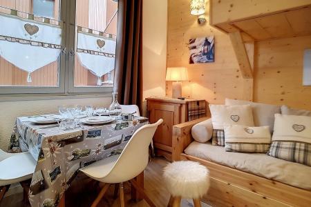 Rent in ski resort Studio 3 people (013) - La Résidence Boëdette - Les Menuires - Living room