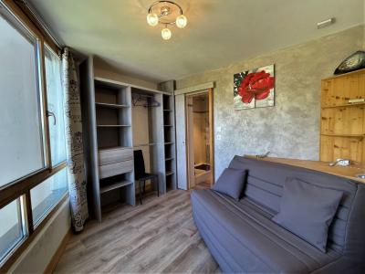 Rent in ski resort 2 room apartment 4 people (1320) - La Résidence Caron - Les Menuires - Bedroom