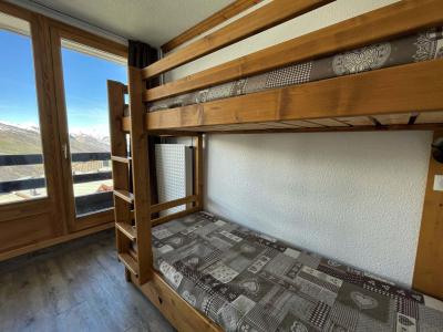 Rent in ski resort 2 room apartment 5 people (413) - La Résidence Chavière - Les Menuires - Bedroom