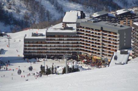 Location au ski La Résidence Chavière - Les Menuires - Extérieur hiver