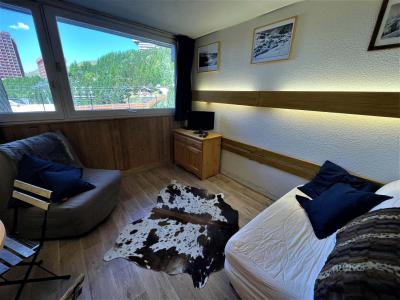 Rent in ski resort Studio 2 people (133) - La Résidence Chavière - Les Menuires - Living room