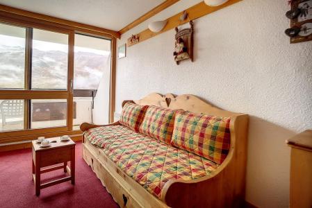 Rent in ski resort Studio 4 people (213) - La Résidence Côte Brune - Les Menuires - Living room