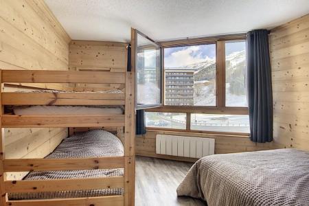Rent in ski resort 2 room apartment 6 people (406) - La Résidence Grande Masse - Les Menuires - Bedroom