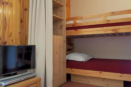 Rent in ski resort 2 room apartment sleeping corner 5 people (11) - La Résidence l'Armoise - Les Menuires - Bedroom