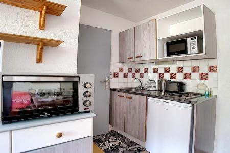 Rent in ski resort 2 room apartment 4 people (0207) - La Résidence l'Orée des Pistes - Les Menuires - Kitchen