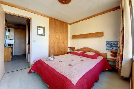 Rent in ski resort 2 room apartment 4 people (828) - La Résidence la Chavière - Les Menuires - Bedroom