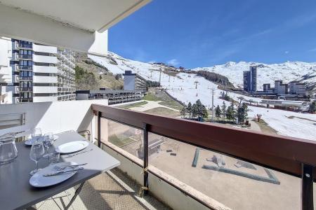 Rent in ski resort Studio 4 people (520) - La Résidence la Chavière - Les Menuires - Balcony