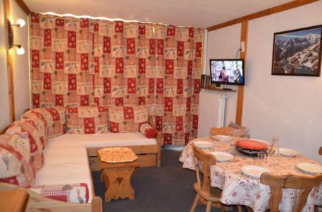 Skiverleih 2-Zimmer-Appartment für 4 Personen (R10) - La Résidence Lac du Lou - Les Menuires - Wohnzimmer