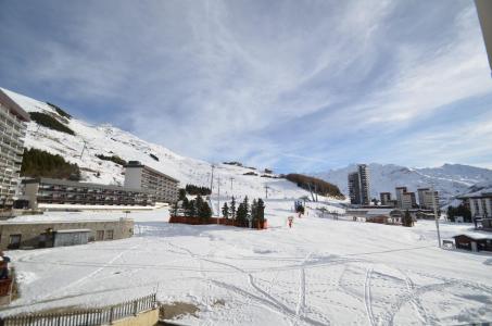 Location au ski Studio 4 personnes (109) - La Résidence Lac du Lou - Les Menuires - Extérieur hiver