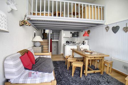 Rent in ski resort 2 room mezzanine apartment 6 people (1025) - La Résidence le Danchet - Les Menuires - Living room