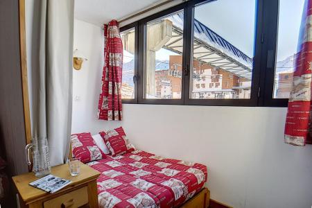 Rent in ski resort Studio cabin 4 people (203) - La Résidence le Sorbier - Les Menuires - Bedroom