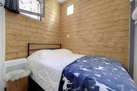Rent in ski resort Studio cabin 4 people (225) - La Résidence le Sorbier - Les Menuires - Bedroom