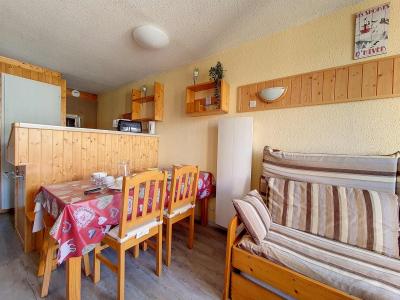 Rent in ski resort Studio cabin 4 people (426) - La Résidence le Villaret - Les Menuires - Apartment