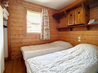 Rent in ski resort 3 room apartment 6 people (021) - La Résidence les Alpages de Reberty - Les Menuires - Bedroom