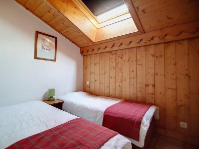 Rent in ski resort 5 room duplex apartment 10 people (23) - La Résidence les Alpages de Reberty - Les Menuires - Bedroom
