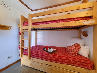 Rent in ski resort 2 room apartment 4 people (324) - La Résidence les Balcons d'Olympie - Les Menuires - Bedroom
