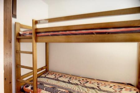 Skiverleih 2-Zimmer-Holzhütte für 6 Personen (320) - La Résidence les Balcons d'Olympie - Les Menuires - Schlafzimmer