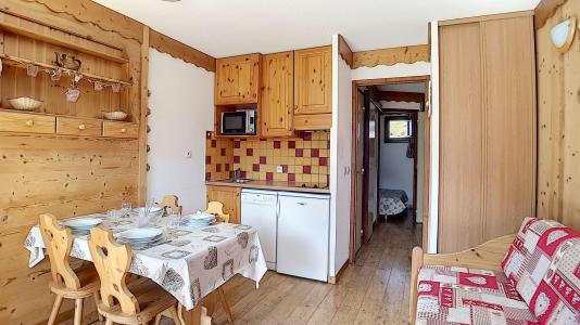 Ski verhuur Appartement 2 kamers 4 personen (322) - La Résidence les Balcons d'Olympie - Les Menuires - Woonkamer