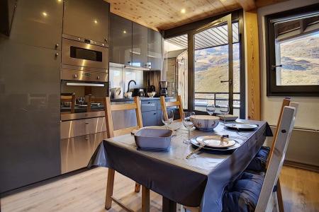 Rent in ski resort Studio sleeping corner 4 people (0412) - La Résidence les Gentianes - Les Menuires - Living room