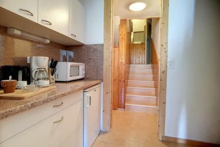 Rent in ski resort 2 room duplex apartment 5 people (E18) - La Résidence les Lauzes - Les Menuires - Kitchen