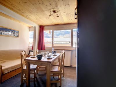 Rent in ski resort 3 room apartment 6 people (B1) - La Résidence les Lauzes - Les Menuires - Apartment