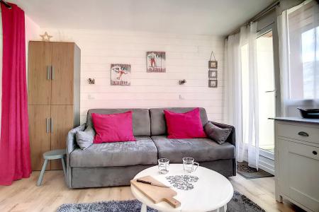 Rent in ski resort Studio 4 people (C1) - La Résidence les Lauzes - Les Menuires - Living room