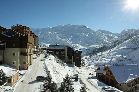 Rent in ski resort Studio 4 people (2709) - La Résidence Ski Soleil - Les Menuires - Winter outside