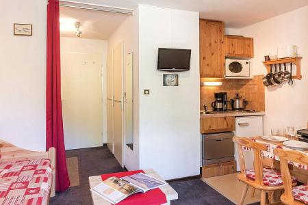 Ski verhuur Appartement 2 kamers bergnis 5 personen (1111) - La Résidence Ski Soleil - Les Menuires - Woonkamer