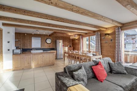 Rent in ski resort Le Chalet Lili - Les Menuires - Living room