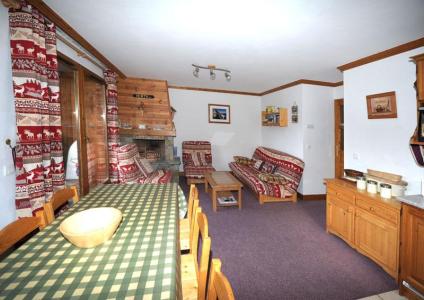 Rent in ski resort 4 room apartment 8 people (9) - Le Hameau de la Sapinière - Chalet Cembro - Les Menuires - Kitchen