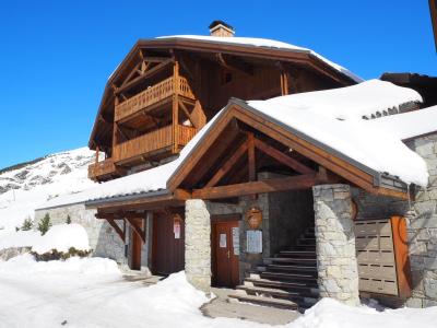Location au ski Le Hameau de la Sapinière - Chalet Cembro - Les Menuires - Extérieur hiver