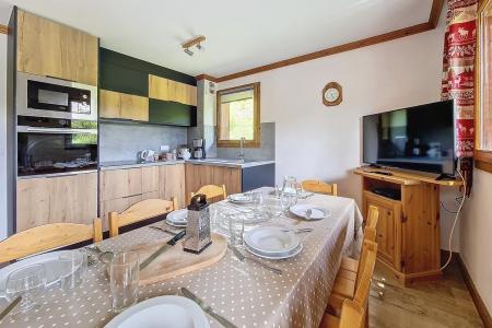 Location au ski Appartement 4 pièces 8 personnes (9) - Le Hameau de la Sapinière - Chalet Cembro - Les Menuires - Séjour