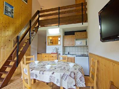 Rent in ski resort 2 room apartment 4 people (32) - Les Asters - Les Menuires - Living room