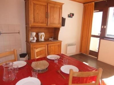 Ski verhuur Appartement 1 kamers 4 personen (15) - Les Asters - Les Menuires - Woonkamer