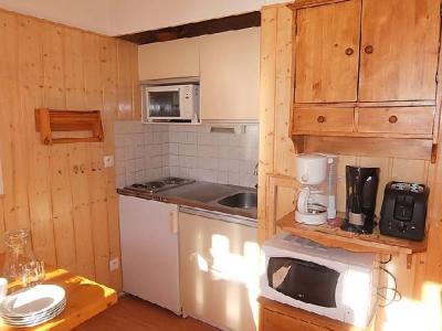 Ski verhuur Appartement 2 kamers 6 personen (27) - Les Asters - Les Menuires - Woonkamer