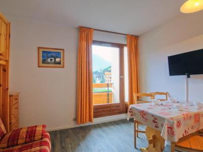Rent in ski resort 1 room apartment 4 people (2) - Les Carlines 1 - Les Menuires - Apartment