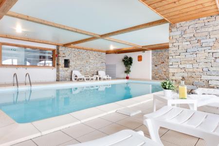 Location au ski Les Chalets de l'Adonis - Les Menuires - Piscine