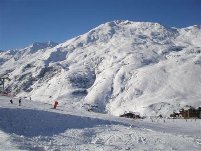 Vacances en montagne Les Côtes d'Or Chalet Argentière - Les Menuires - Extérieur hiver