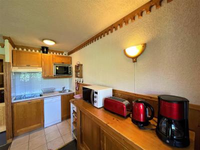 Rent in ski resort 3 room apartment 6 people (101) - Les Côtes d'Or Chalet Bossons - Les Menuires - Kitchen