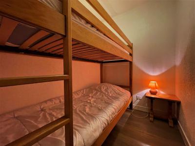 Ski verhuur Appartement 2 kabine kamers 4-6 personen (002) - Les Côtes d'Or Chalet Bossons - Les Menuires - Kamer