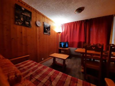 Alquiler al esquí Apartamento 2 piezas cabina para 4-6 personas (312) - Les Côtes d'Or Chalet Courmayeur - Les Menuires - Estancia