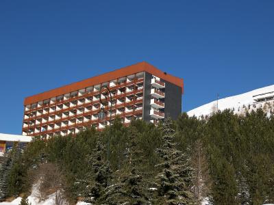 Location au ski Les Lauzes - Les Menuires - Extérieur hiver