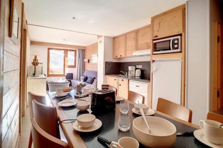 Rent in ski resort 3 room apartment 8 people (124) - Résidence Aconit - Les Menuires - Apartment